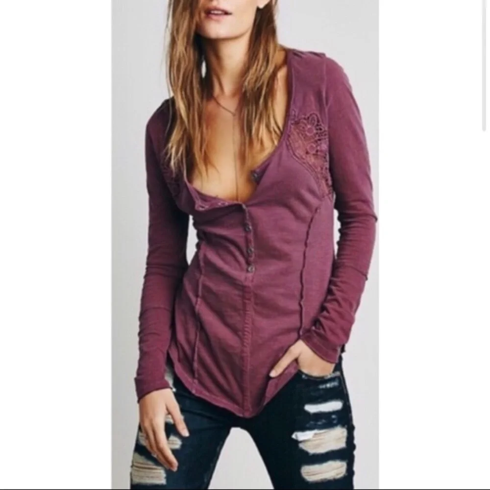 Free People 🌺purple long sleeve scoop neck fitted blouse XS